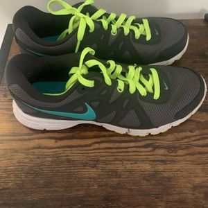 Women’s Nike Tennis Shoe